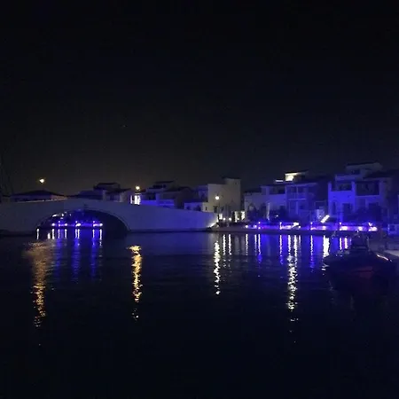 船屋 Yacht Sella Ronda *