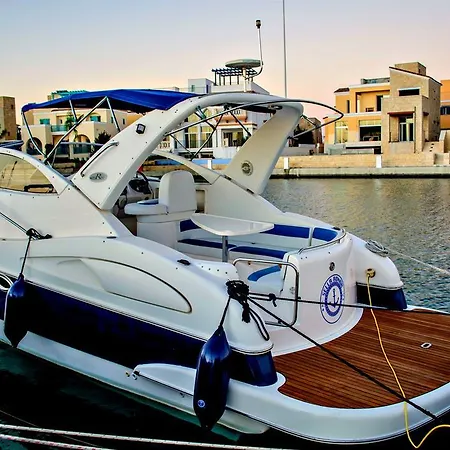Úszó hotel Yacht Sella Ronda *