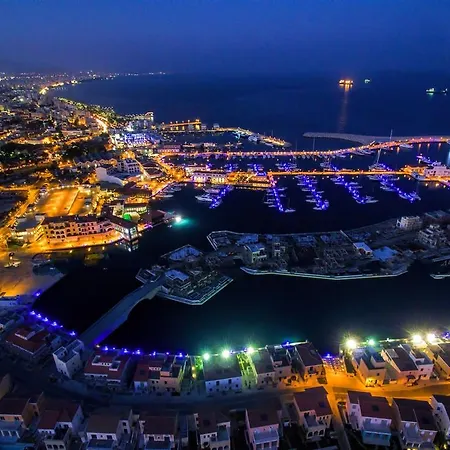 Úszó hotel Yacht Sella Ronda *